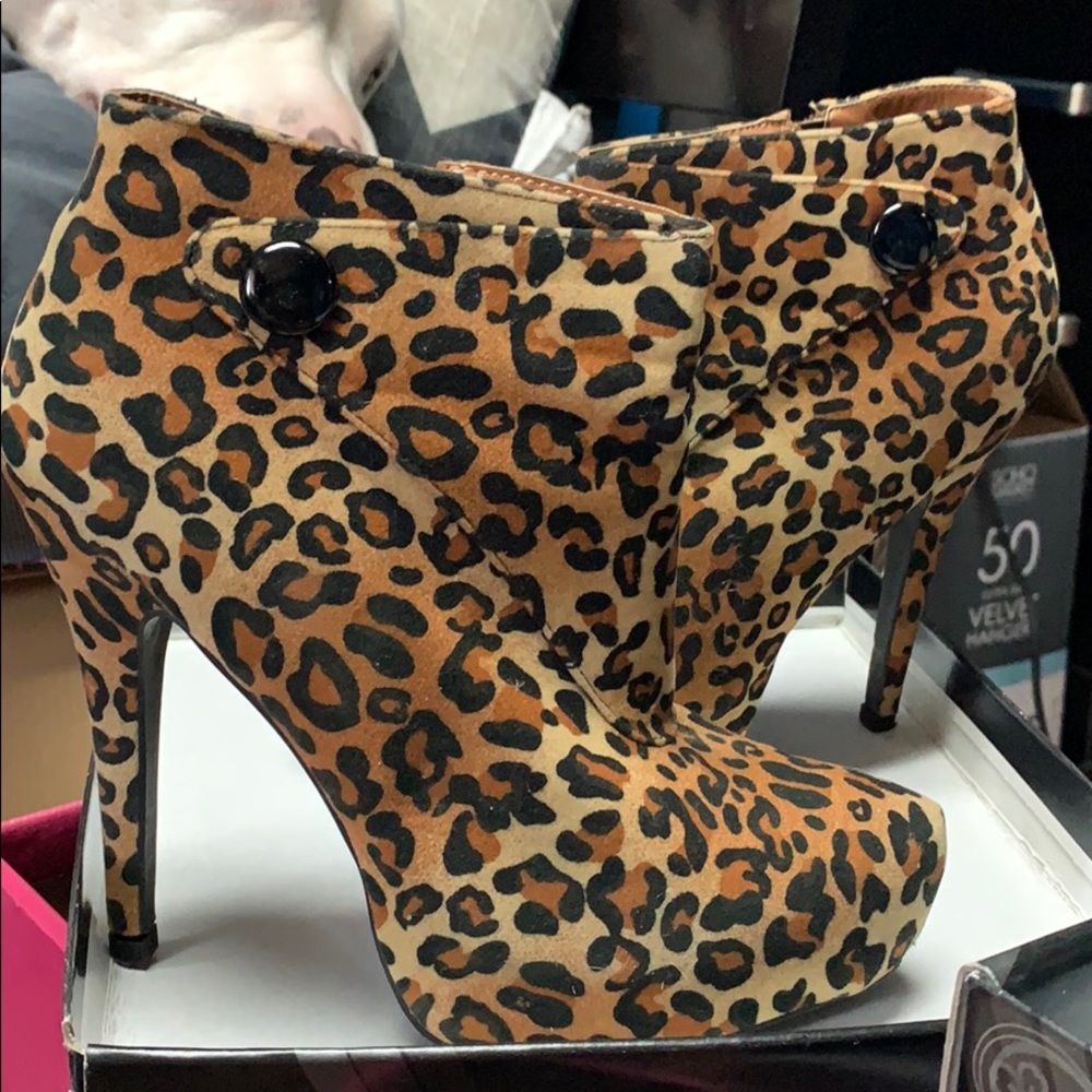 Cheetah booties